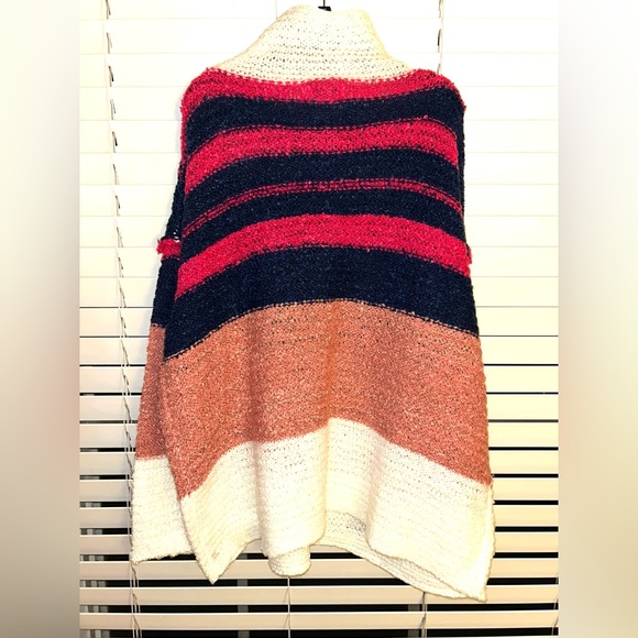 Women’s Pink Striped Tunic Sweater - Picture 3 of 3